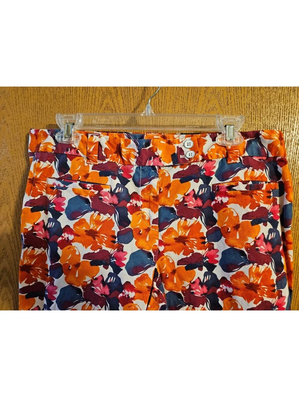 LOFT Capri Pants